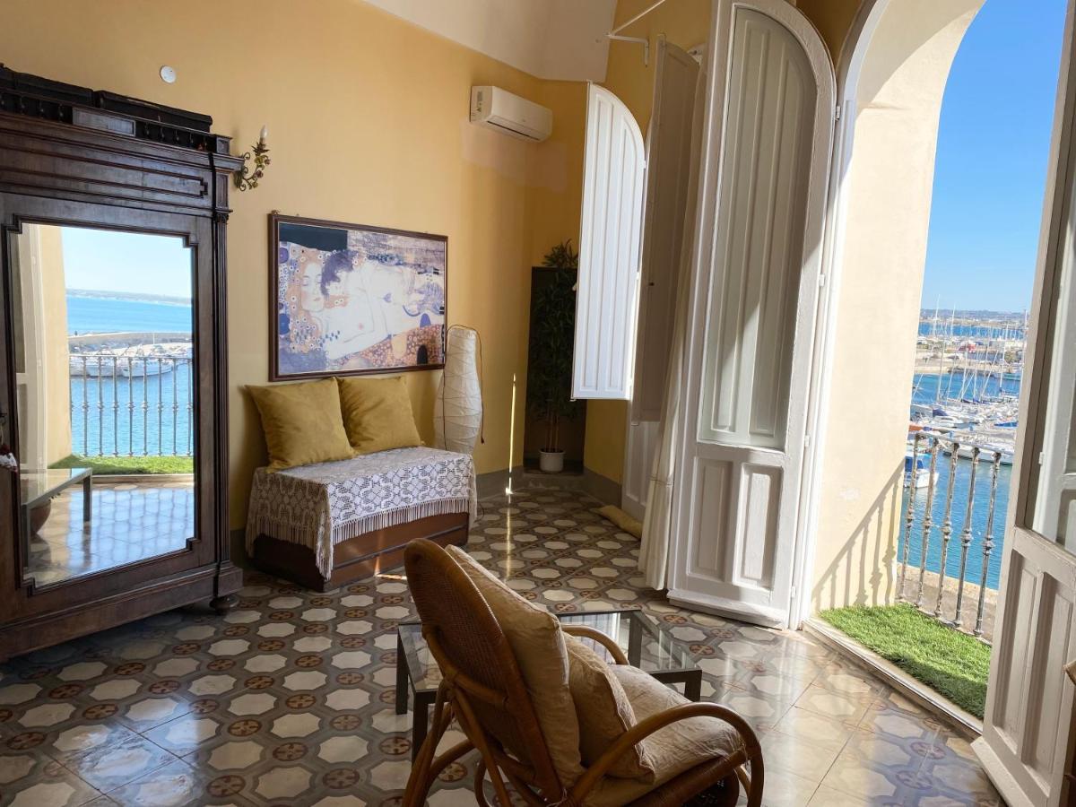 Palazzo Barba Bed and Breakfast Gallipoli Εξωτερικό φωτογραφία
